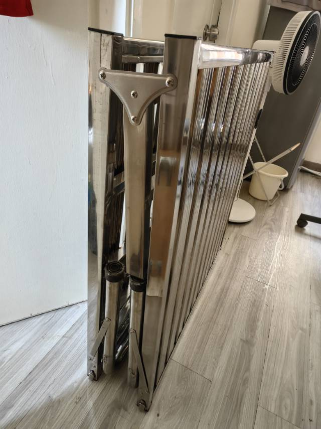 单人床