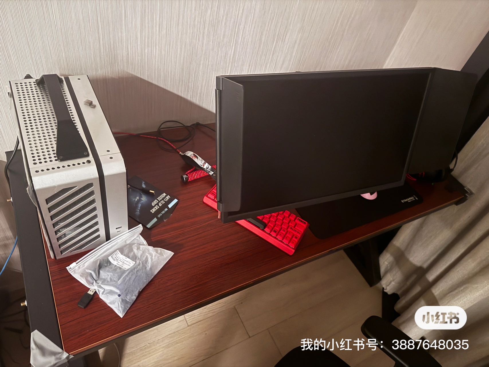1.4m桌子