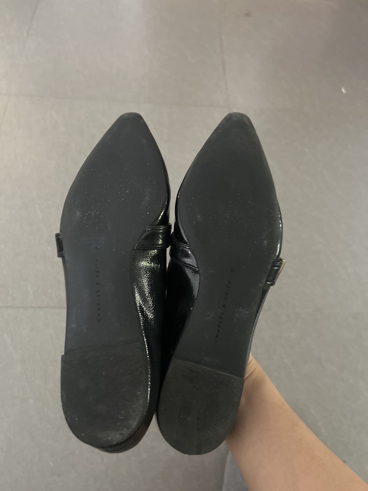 尖頭平底女鞋黑