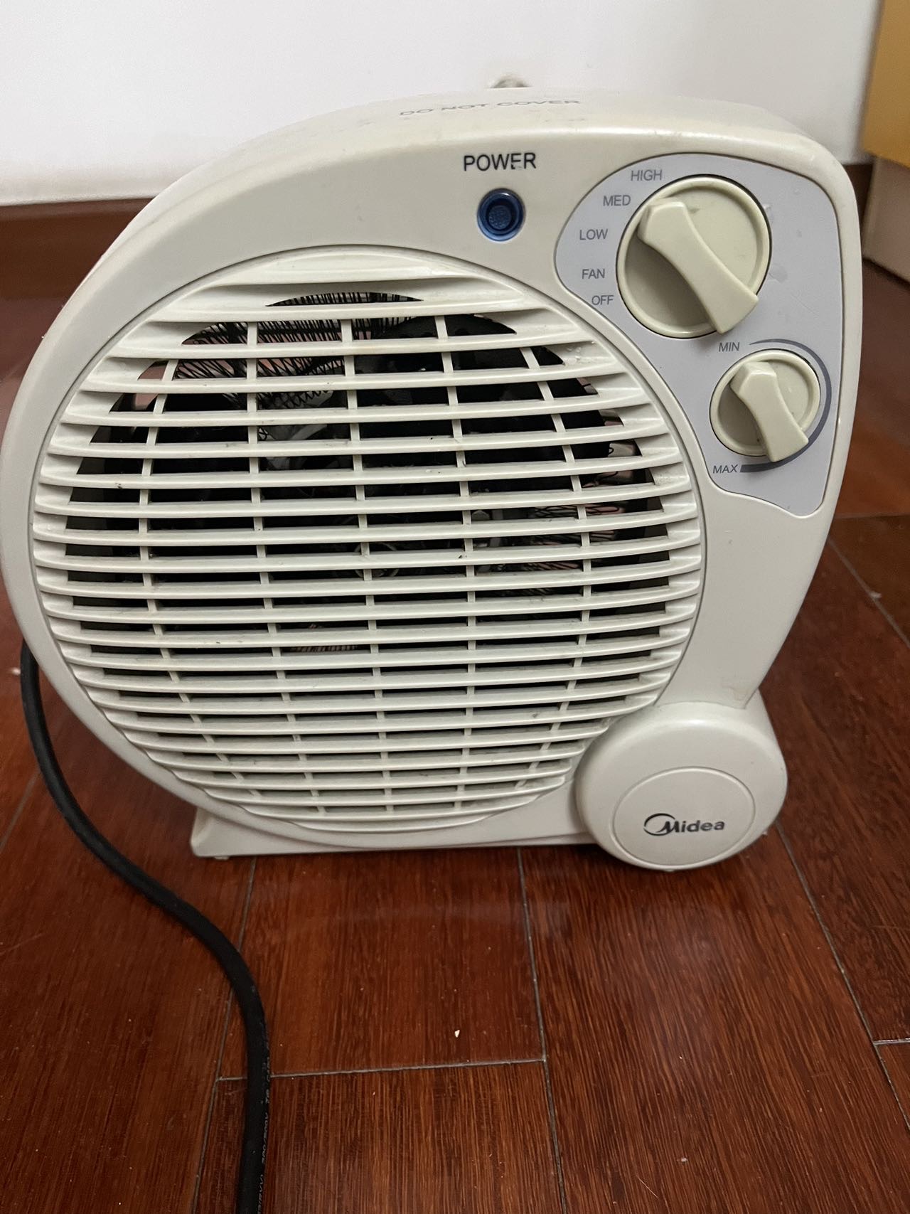 电暖器