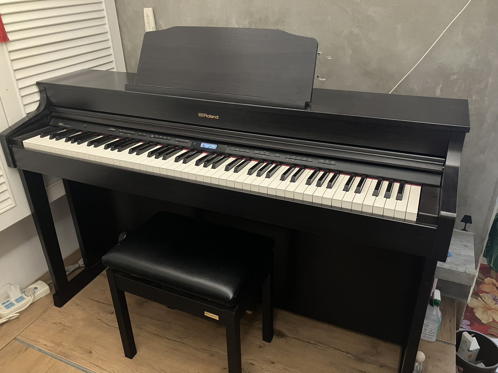 Roland HP603数码钢琴