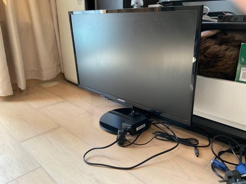 三星电脑显示器