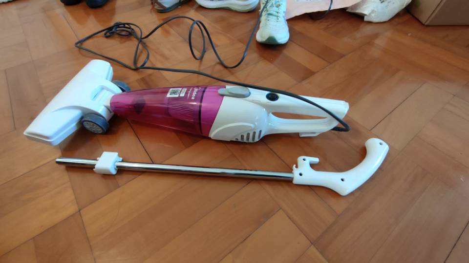 吸尘器