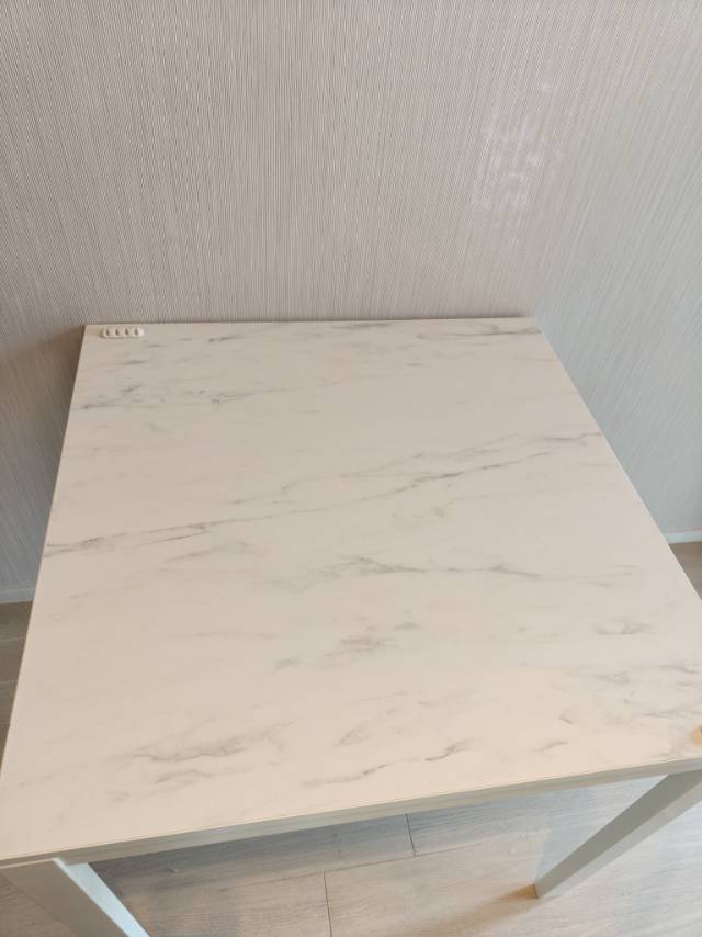 餐桌
