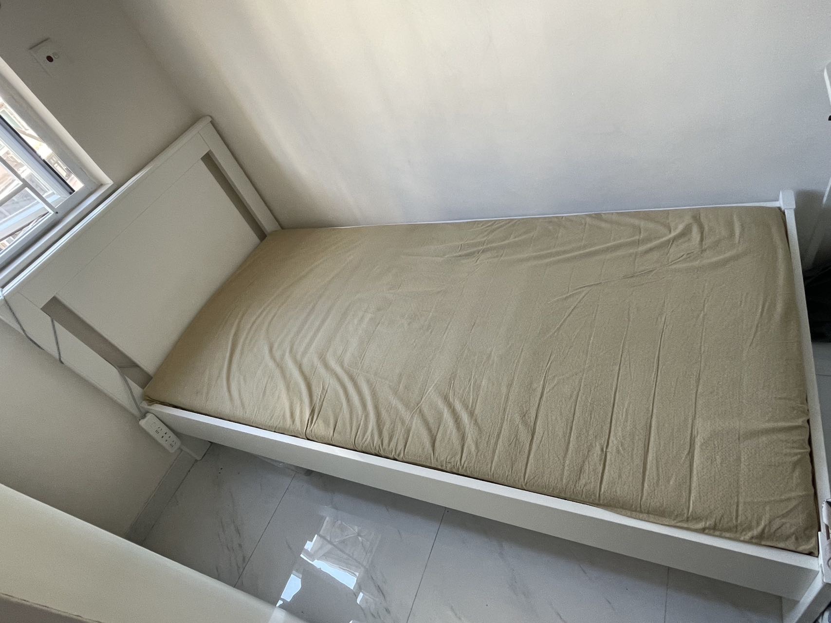 宜家ikea 单人床架+床褥