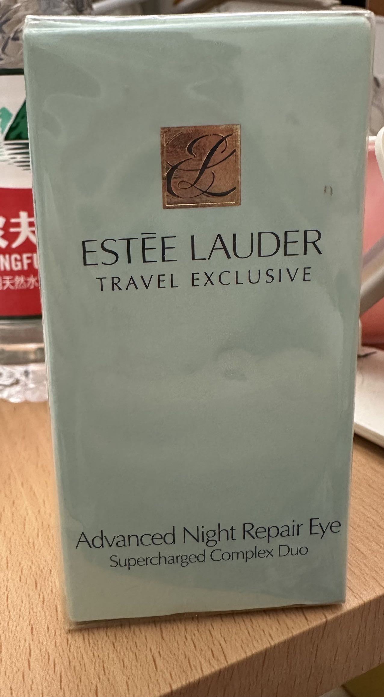 雅诗兰黛眼霜