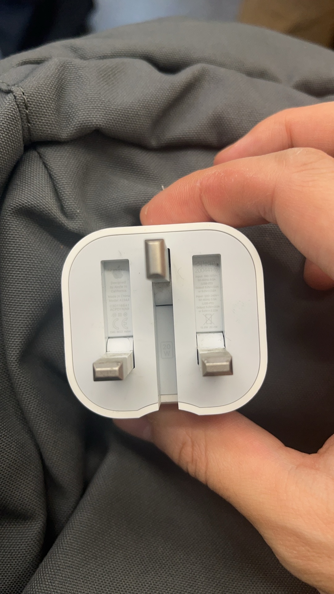 iphone香港充电器换大陆充电器