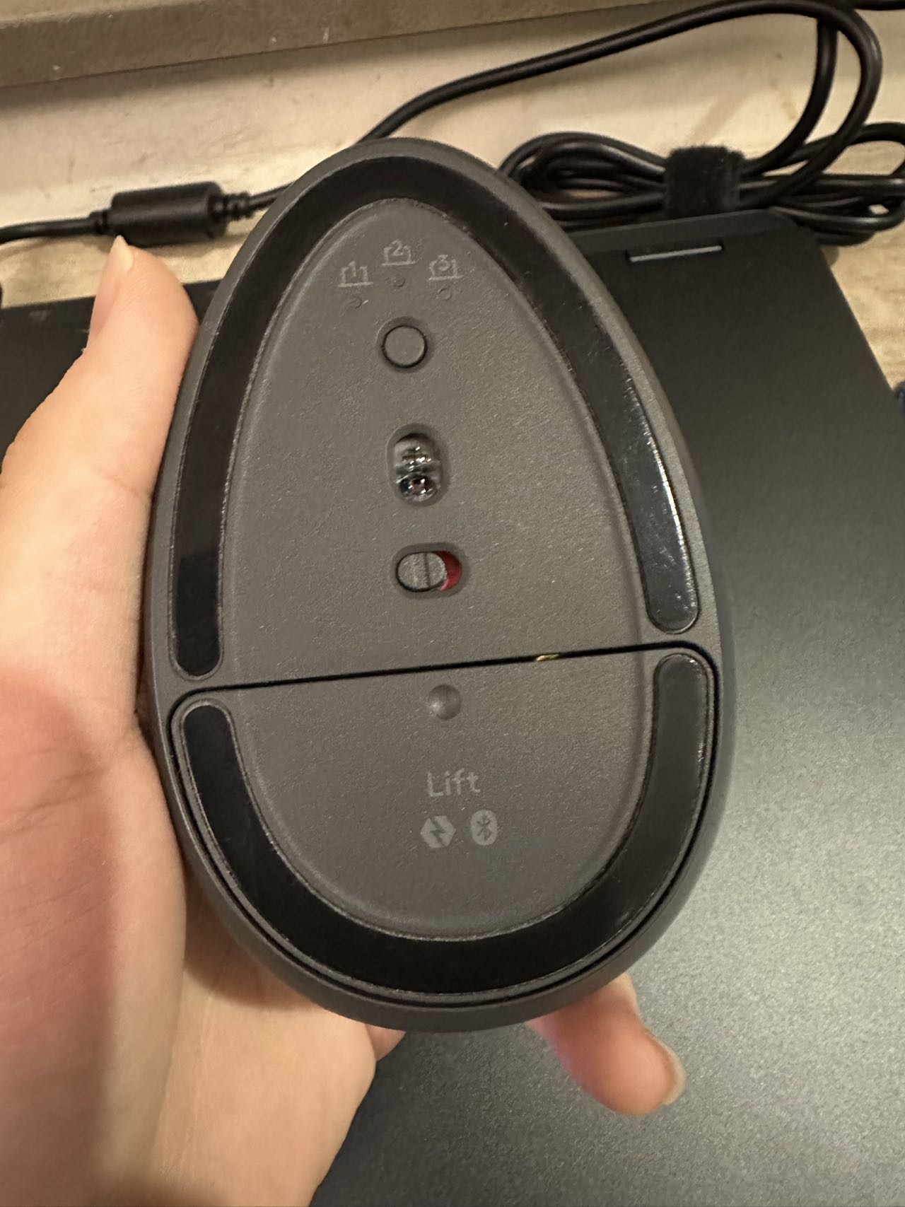 罗技lift鼠标