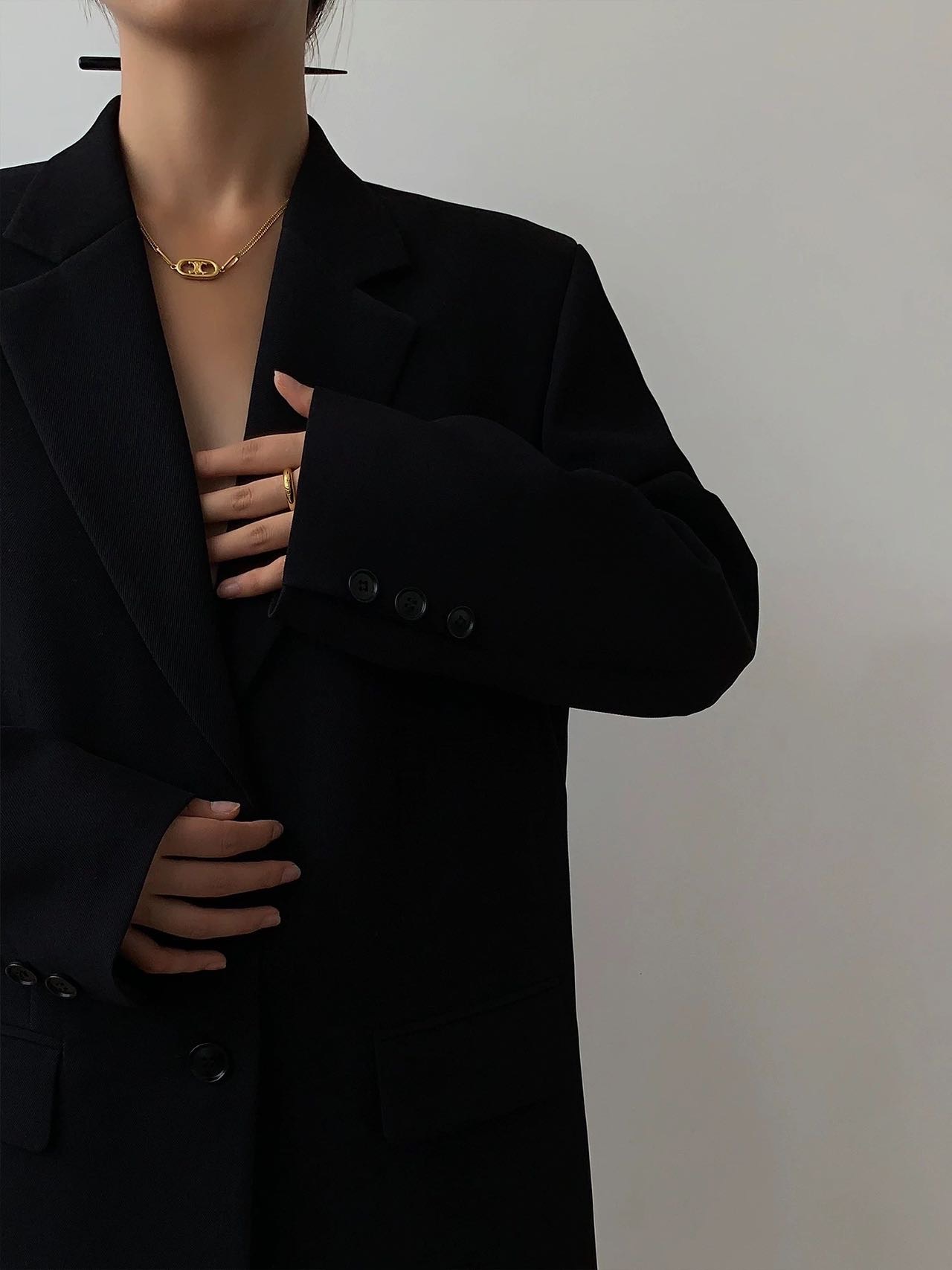 黑色西装外套女