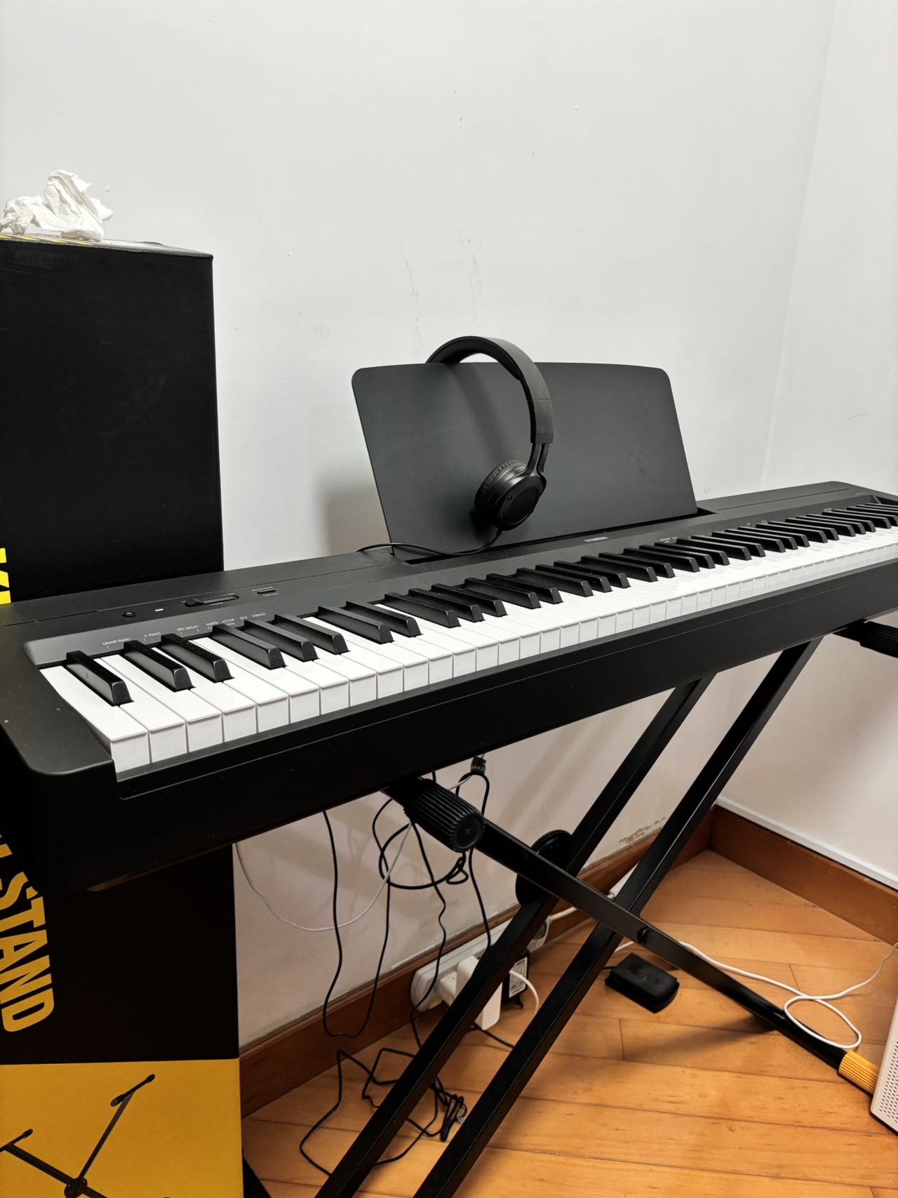 Yamaha P-145B电钢琴