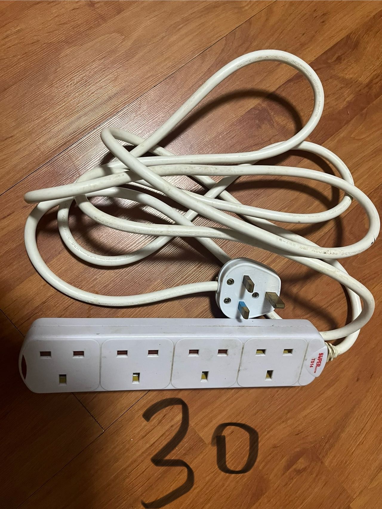 多空排插 转换插头 插座 公牛插头