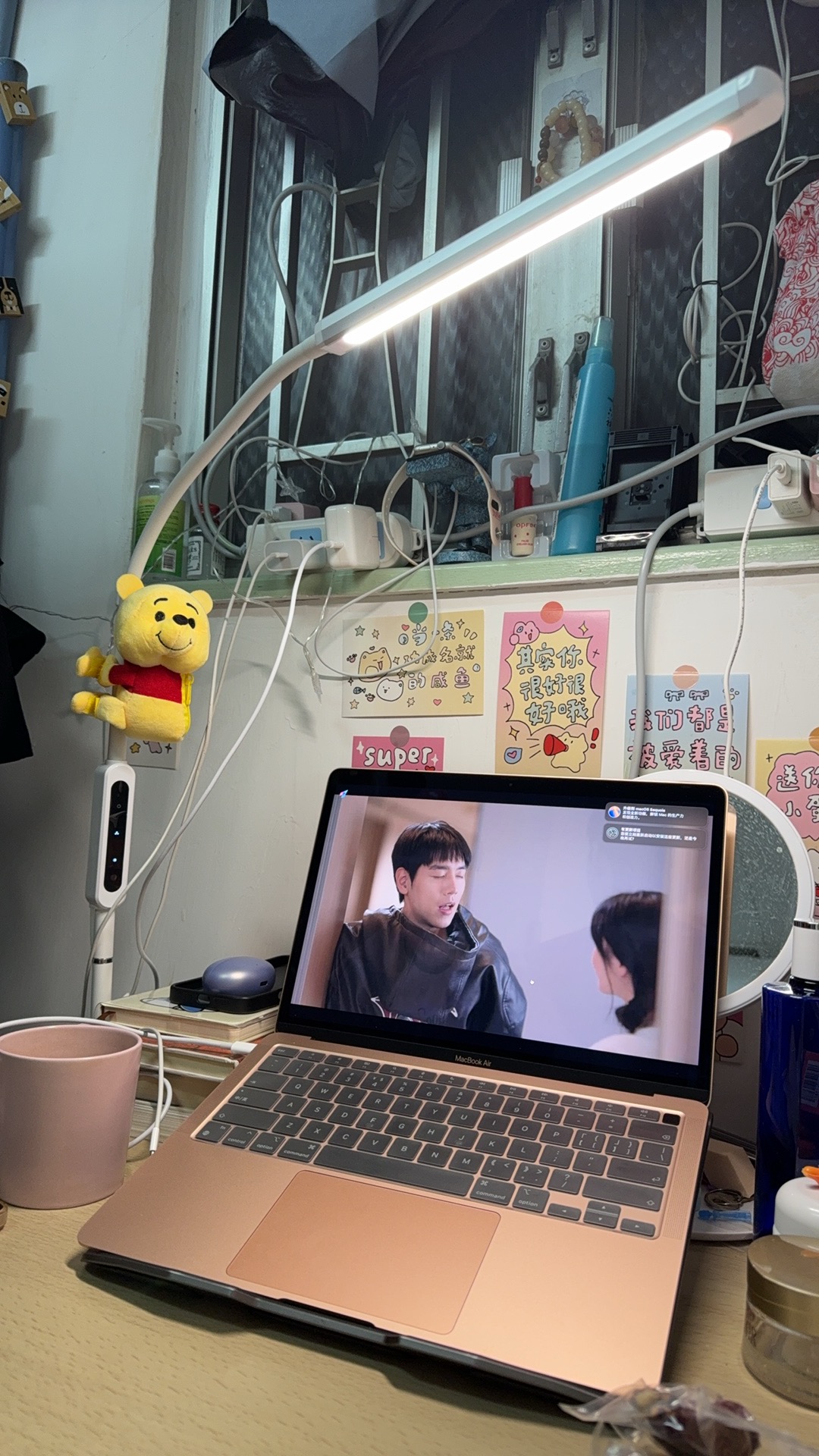 可调节护眼落地灯