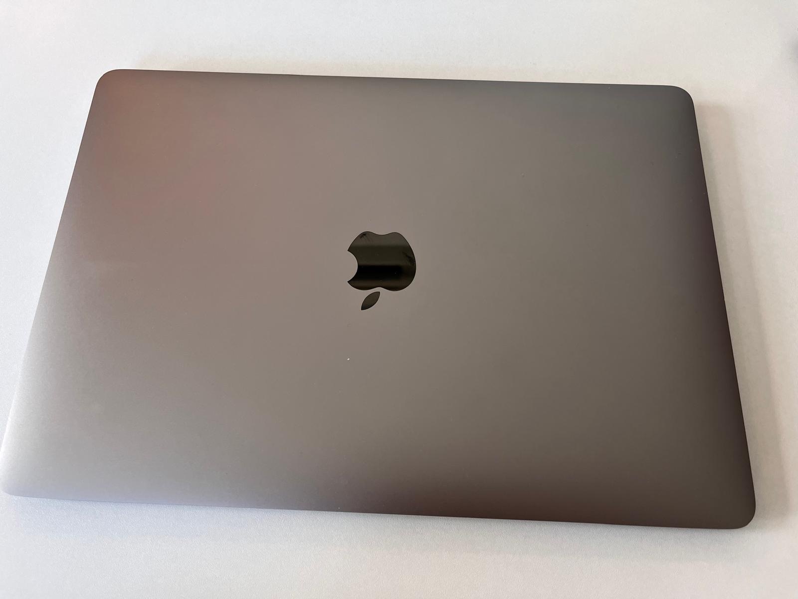 2020年MacBook Air，13寸 M1