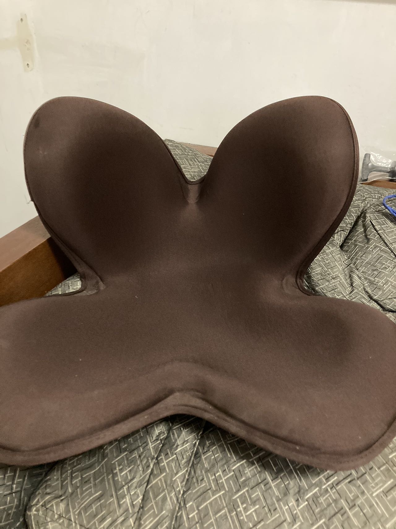 MTG護腰護脊椎坐墊