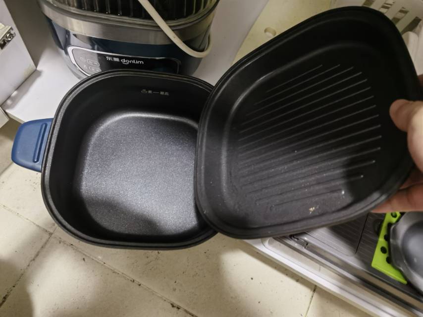 东菱空气炸锅，带烤盘和煮锅