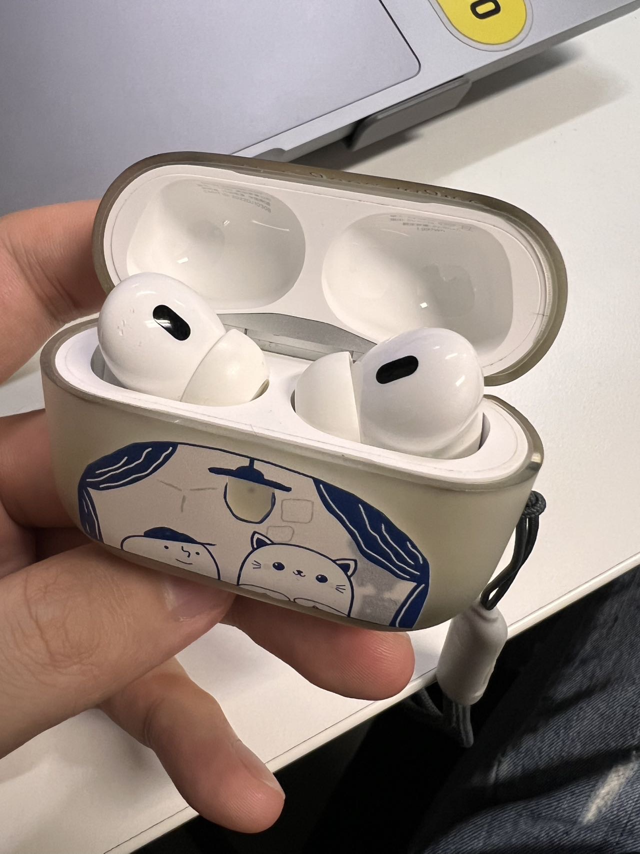 Airpods Pro 2 Lighting充电口