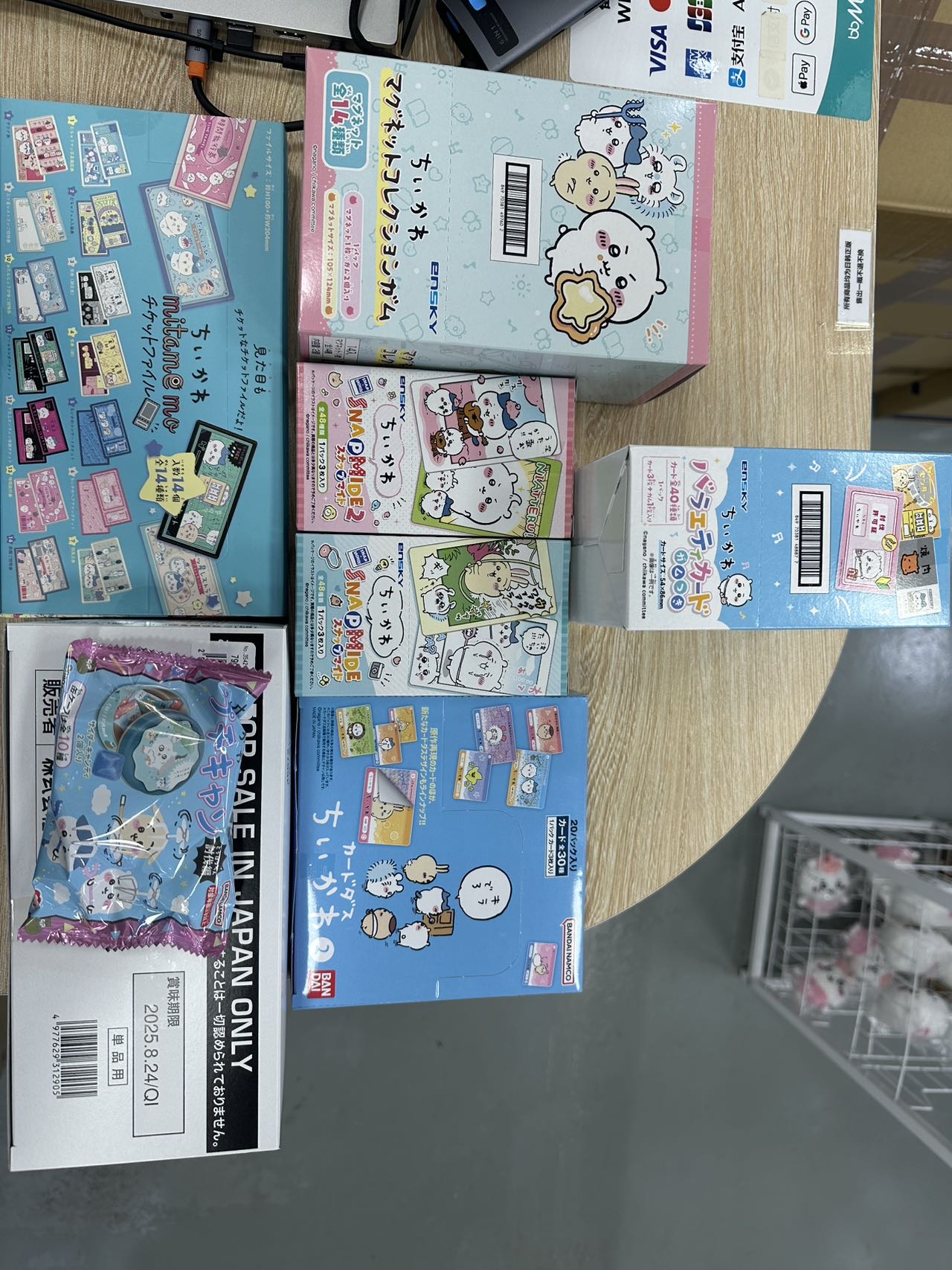 日本原价或低于原价大量Chiikawa小脚挂件公仔和各类盲抽