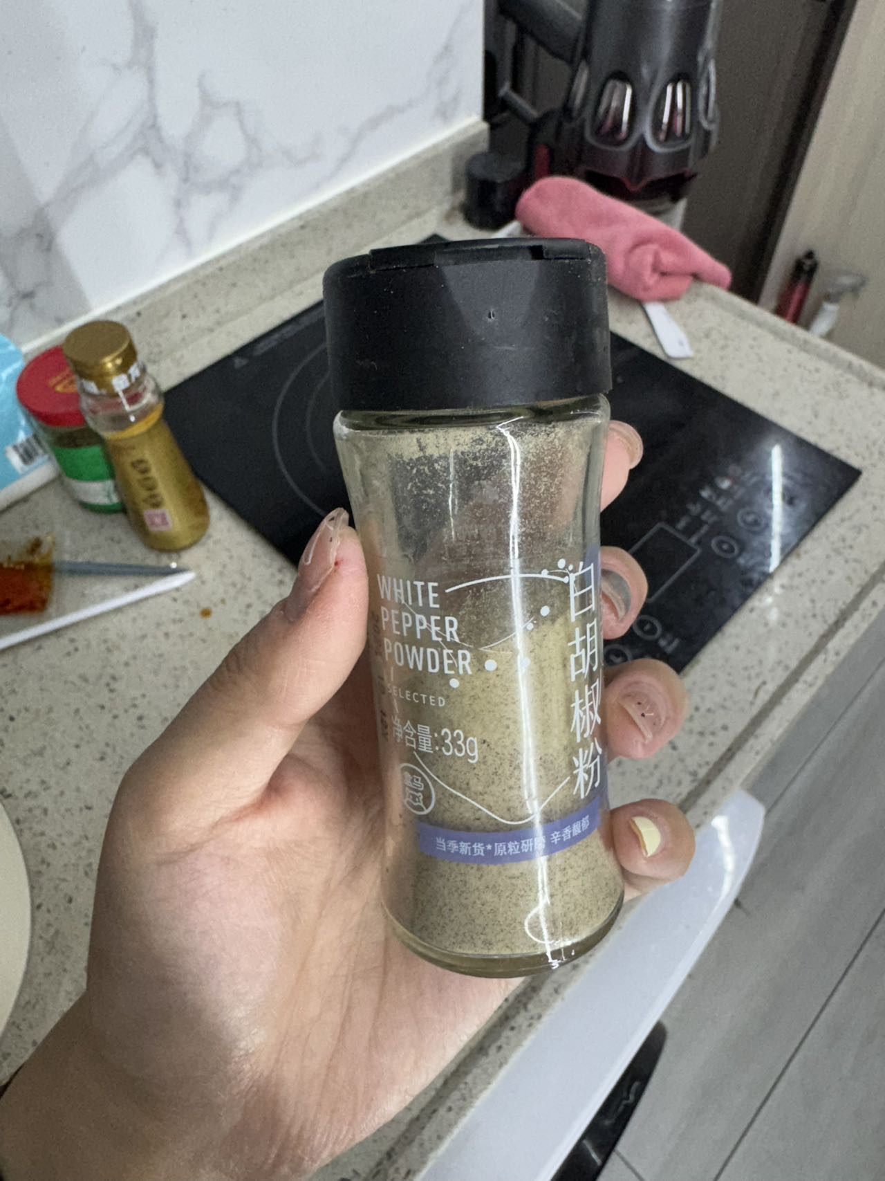 调料：黑胡椒、白胡椒、醋、玉米淀粉、盐