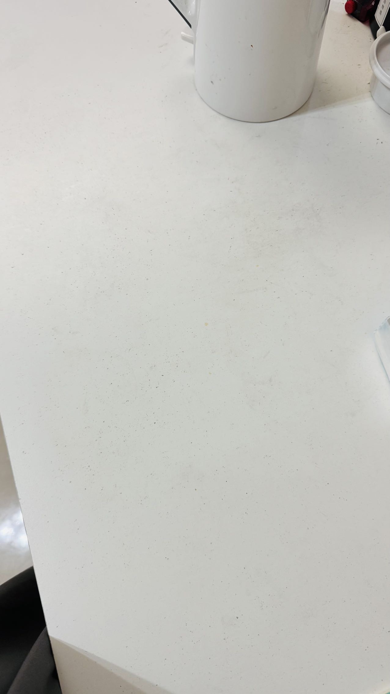 宜家桌子（可拆卸拿走）