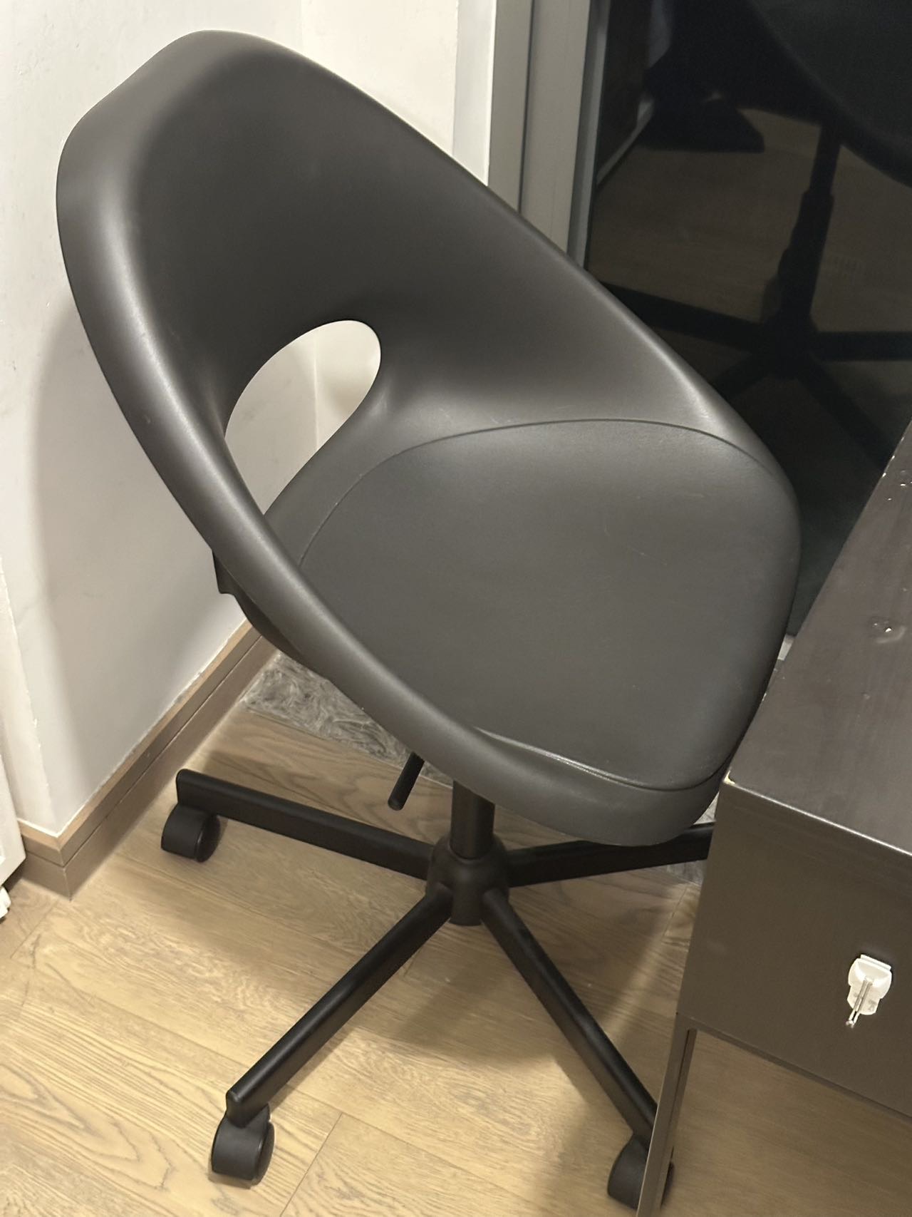 （还在）宜家桌子+椅子