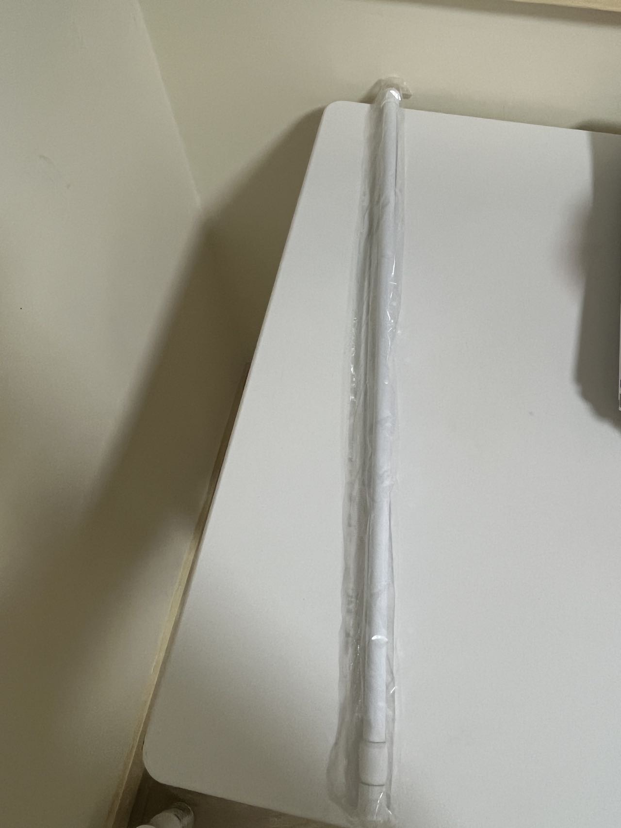 窗帘杆免打孔可伸缩