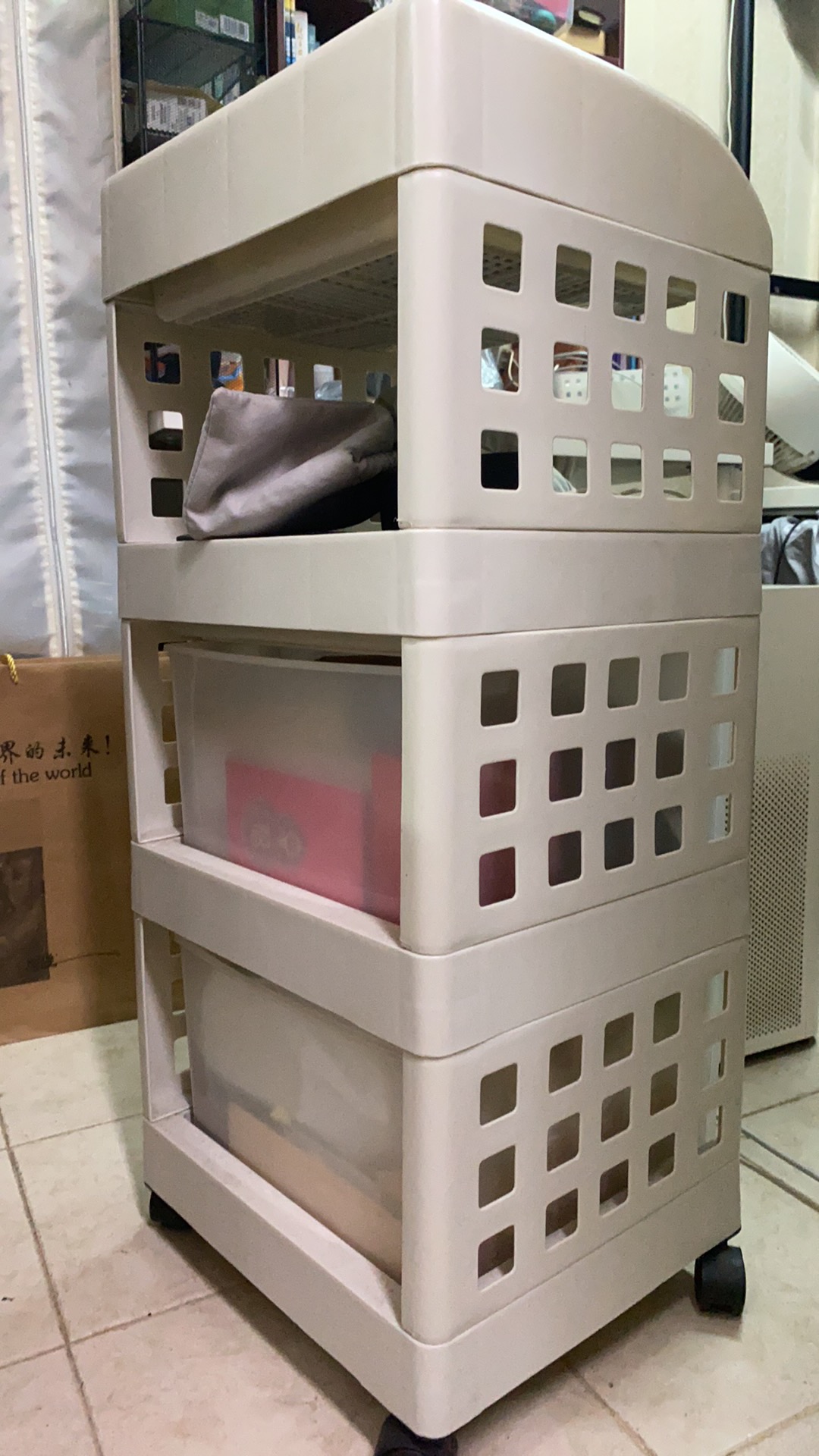 置物架（带抽屉）