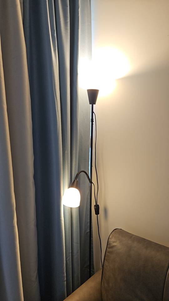 IKEA落地灯