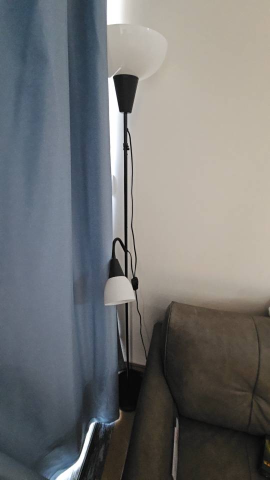 IKEA落地灯