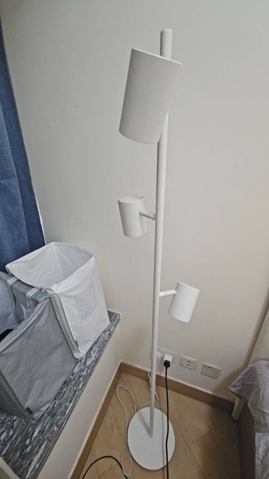 IKEA落地灯