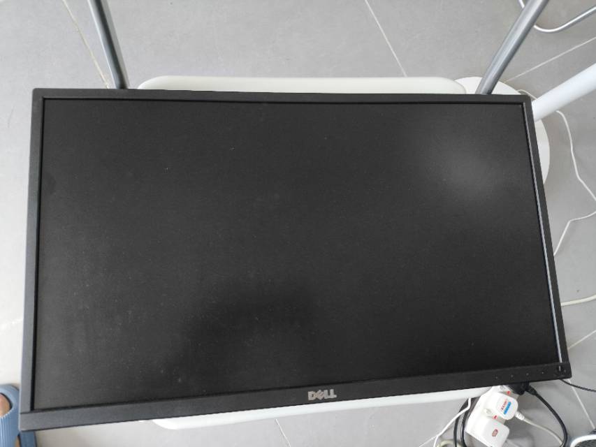 Dell P2417H 22-inch IPS 1920*1080 支持VGA，HDMI，DP接口