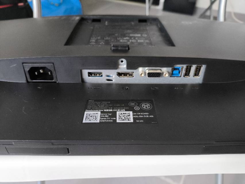 Dell P2417H 22-inch IPS 1920*1080 支持VGA，HDMI，DP接口