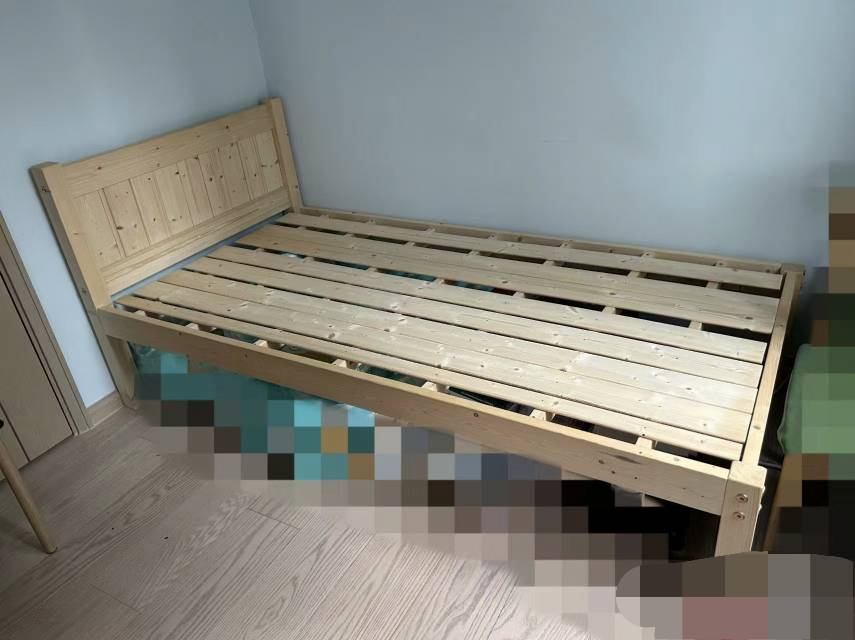 1.9×0.9m床+配套床垫