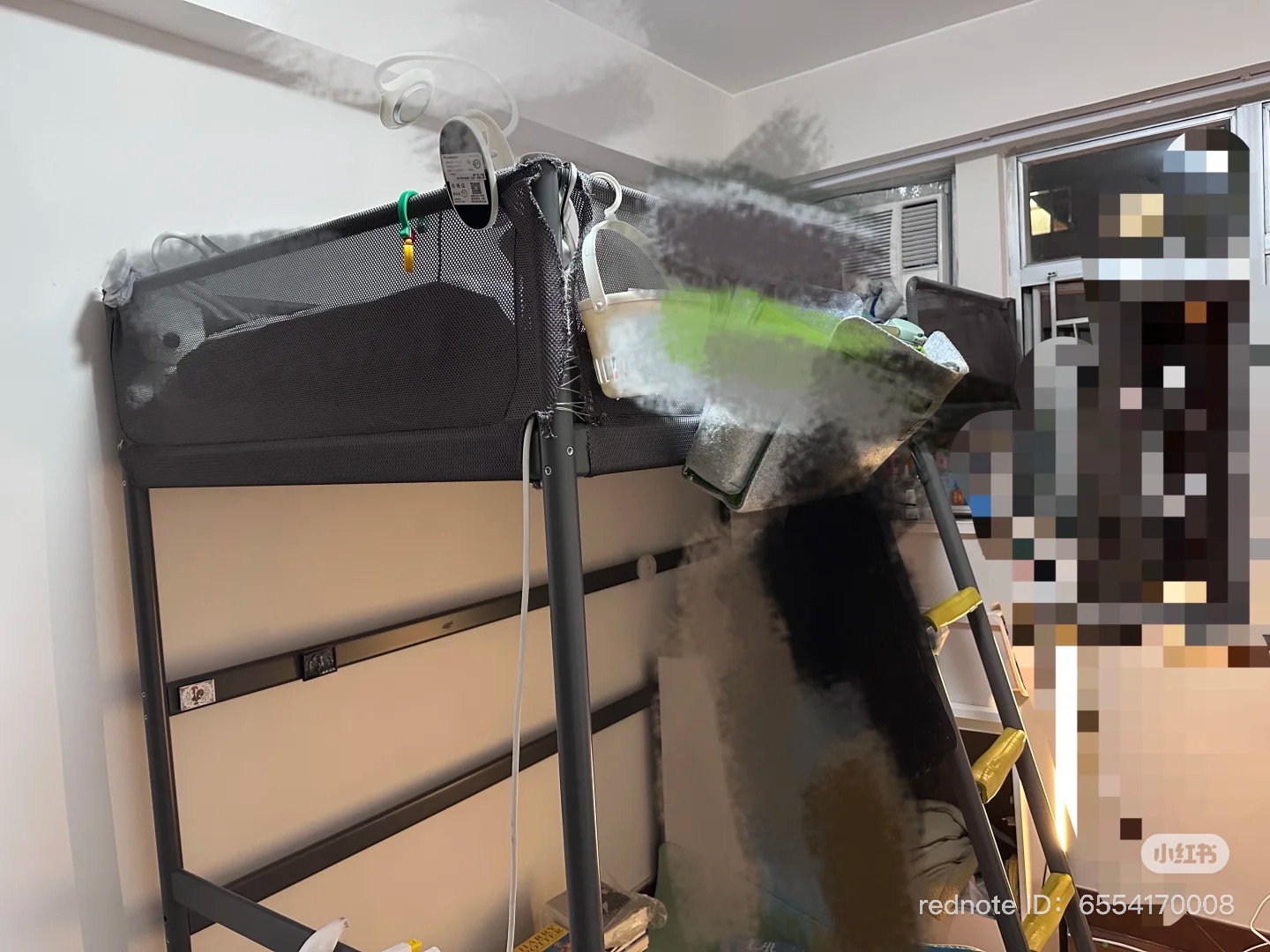 床，衣柜，桌椅，冰箱