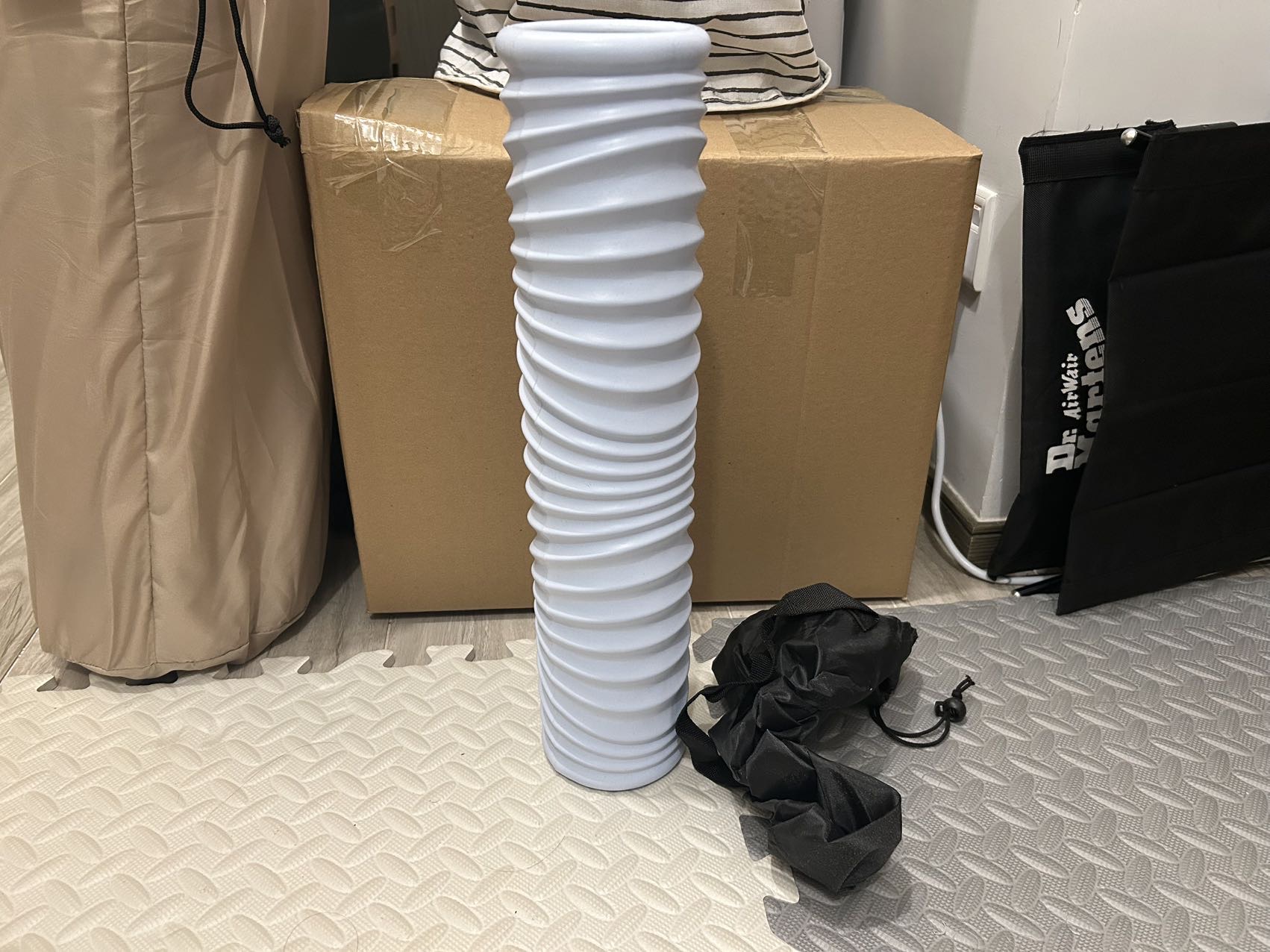 九九成新泡沫轴带收纳袋