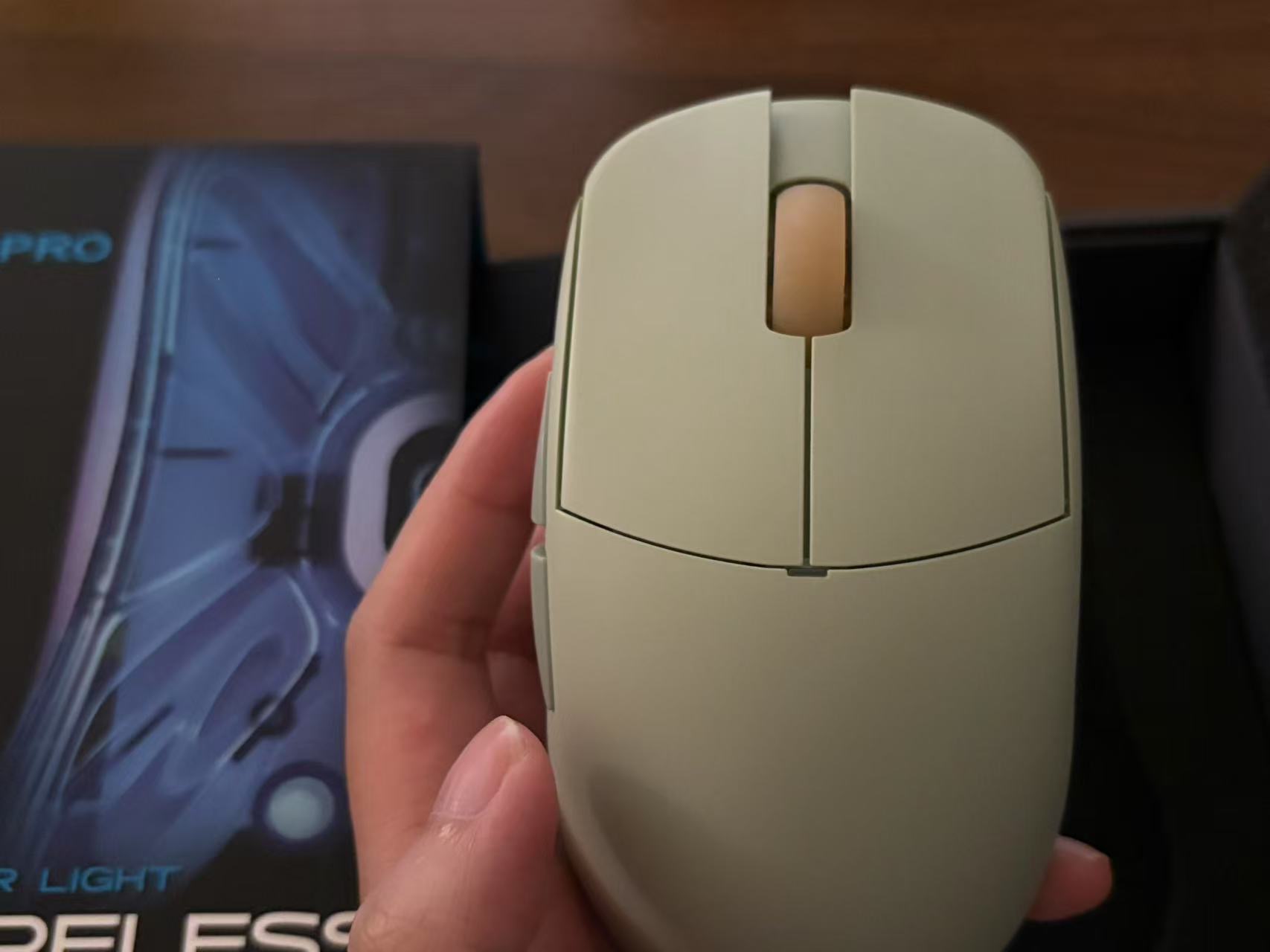 Lamzu兰族 亚特兰蒂斯 mini pro 抹茶绿鼠标