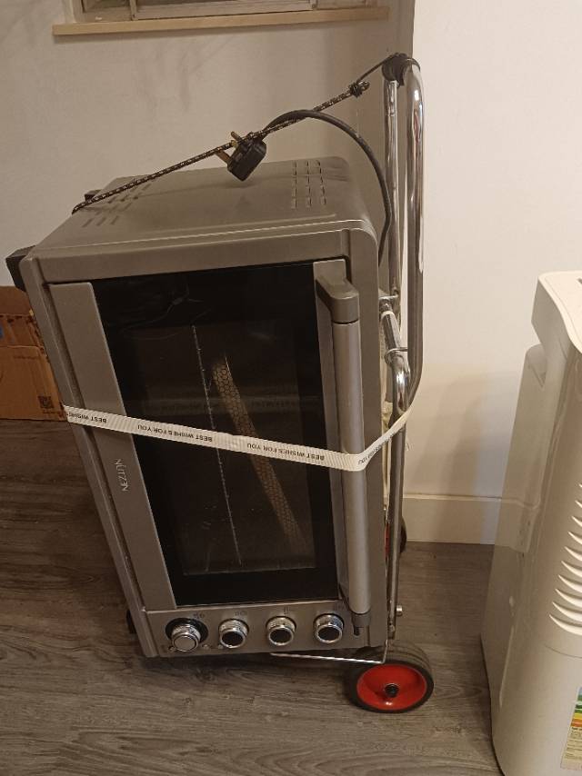 衣柜，烤箱，飘窗椅