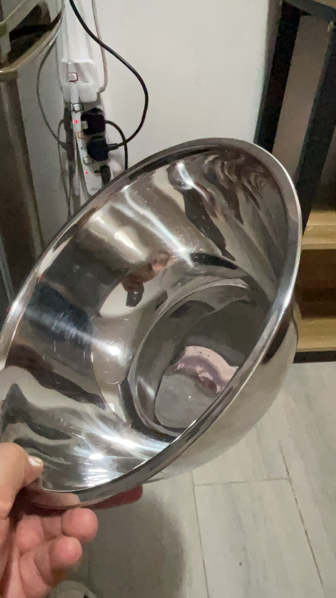 不锈钢盆，面盆，垃圾桶