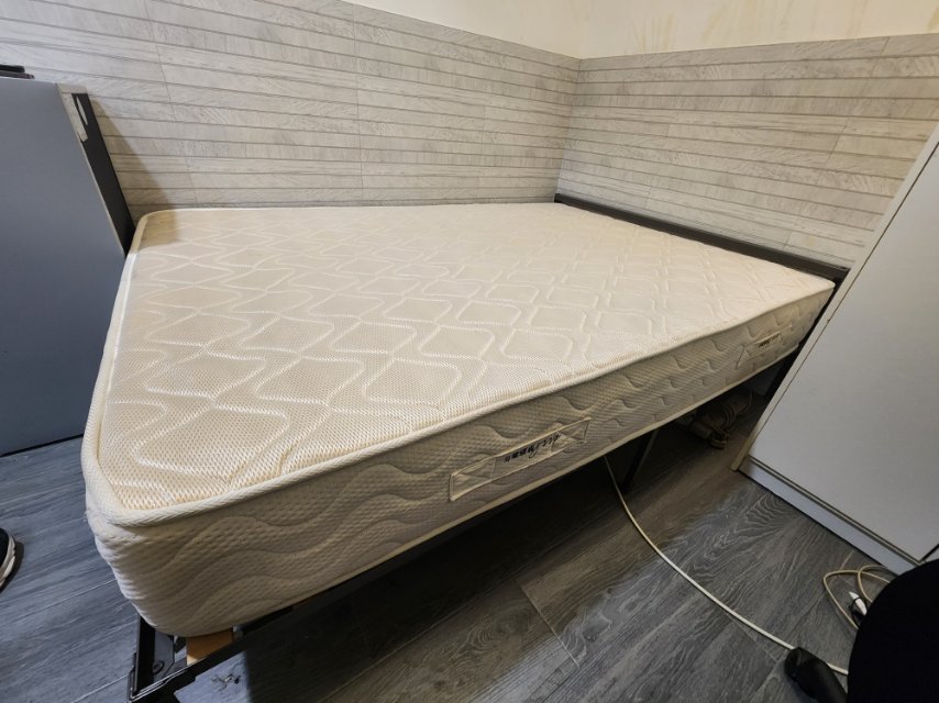 54吋 x 75吋床褥 床墊 matress