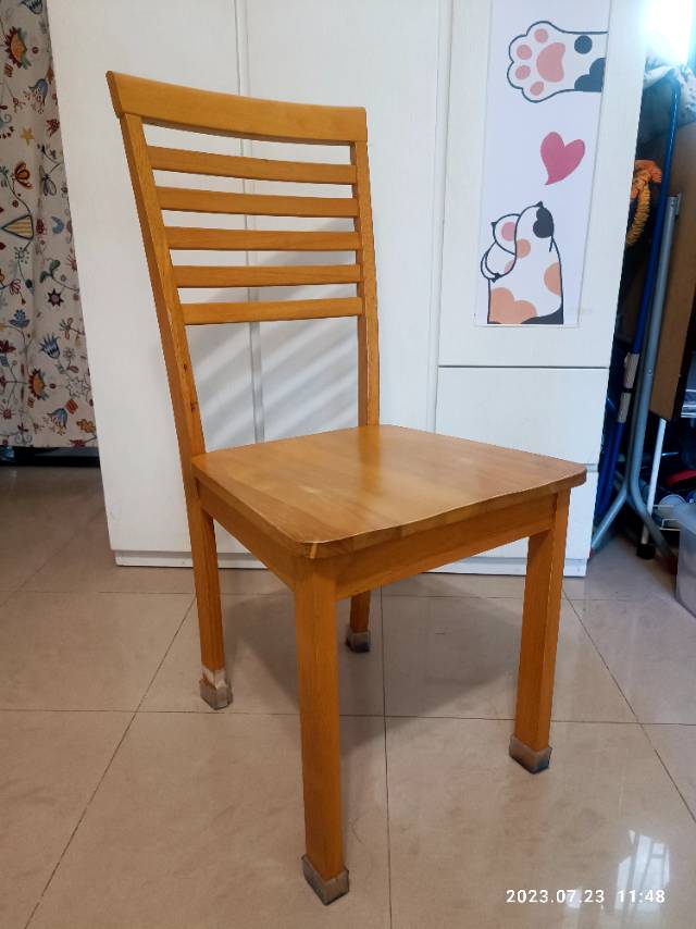 现代简约优质实木椅子