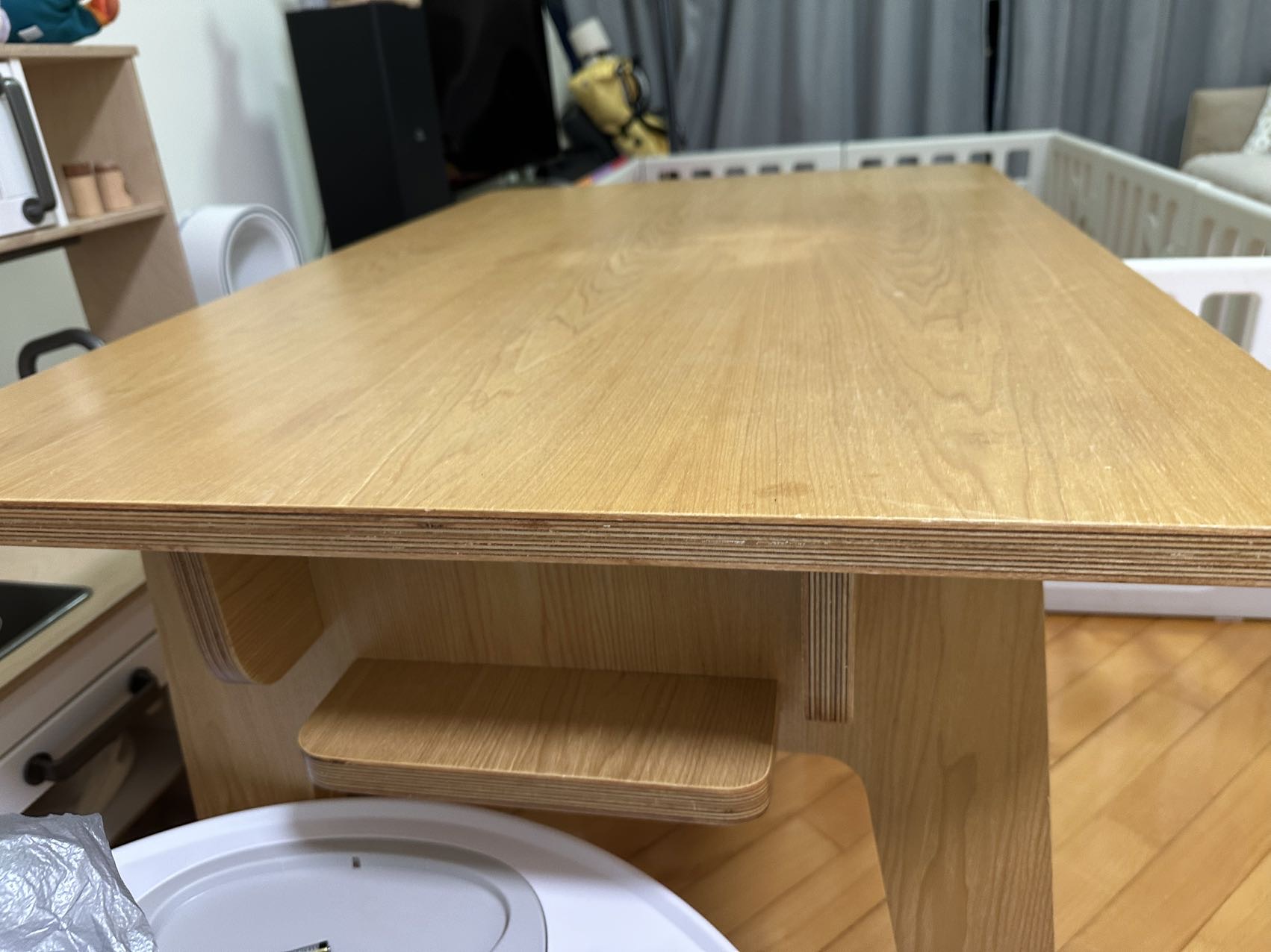 Homeless Osaka II Dining Table 木餐桌