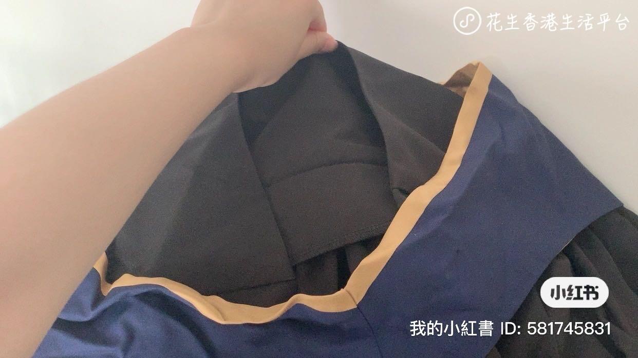 香港大学经管硕士毕业服带帽子