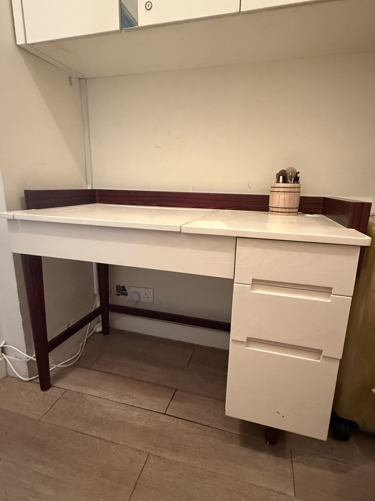 梳妆台+书桌二合一