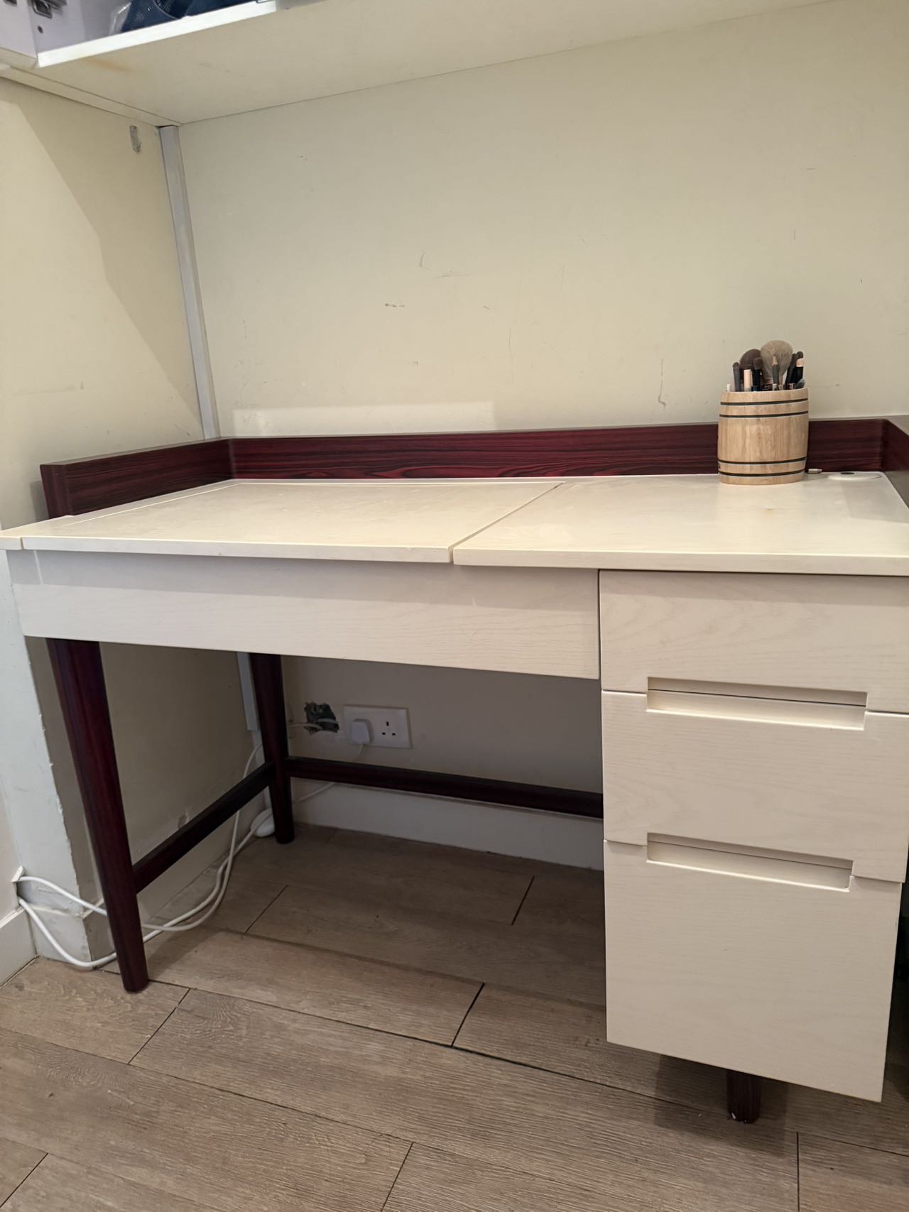 梳妆台+书桌二合一