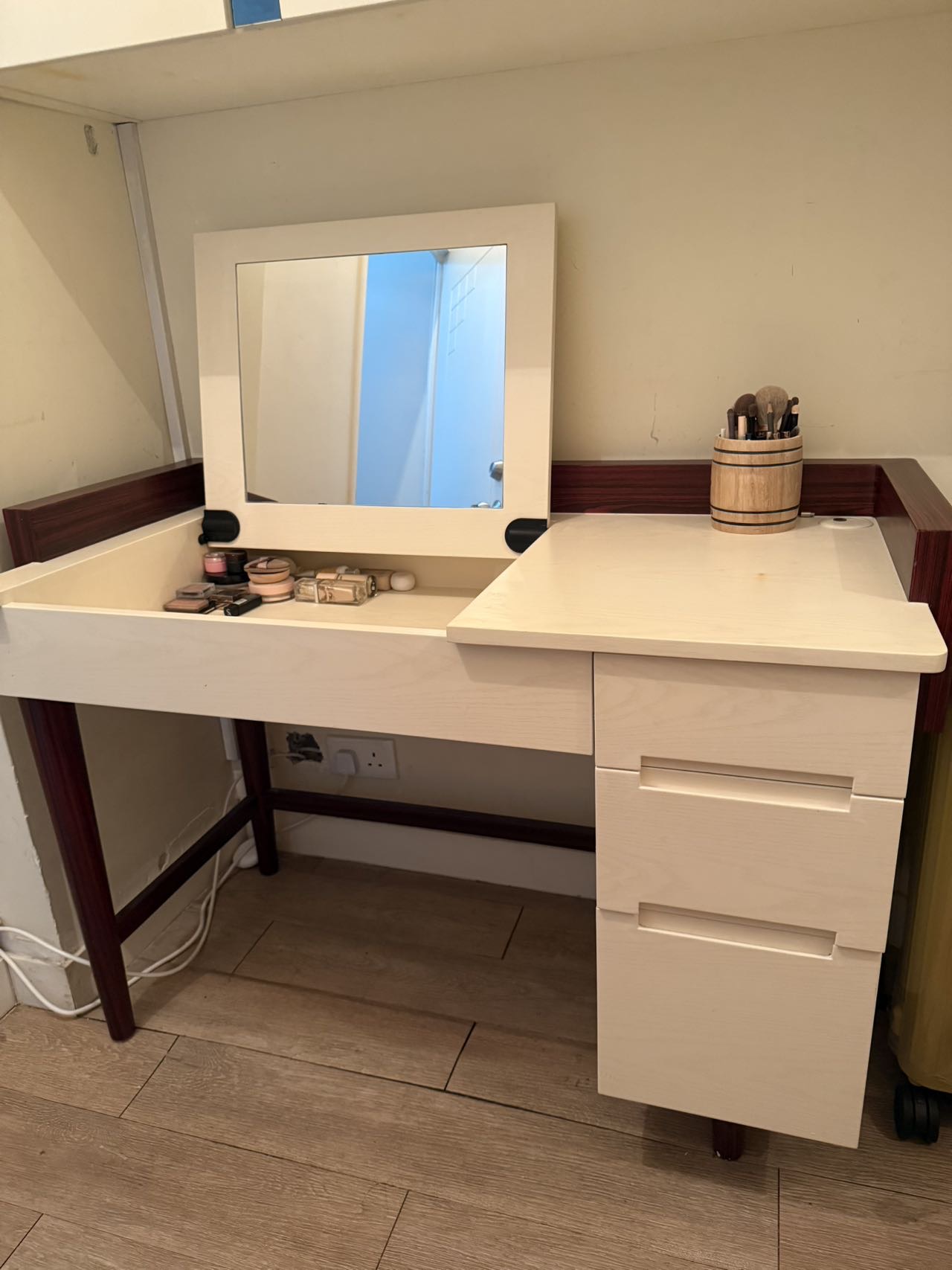梳妆台+书桌二合一