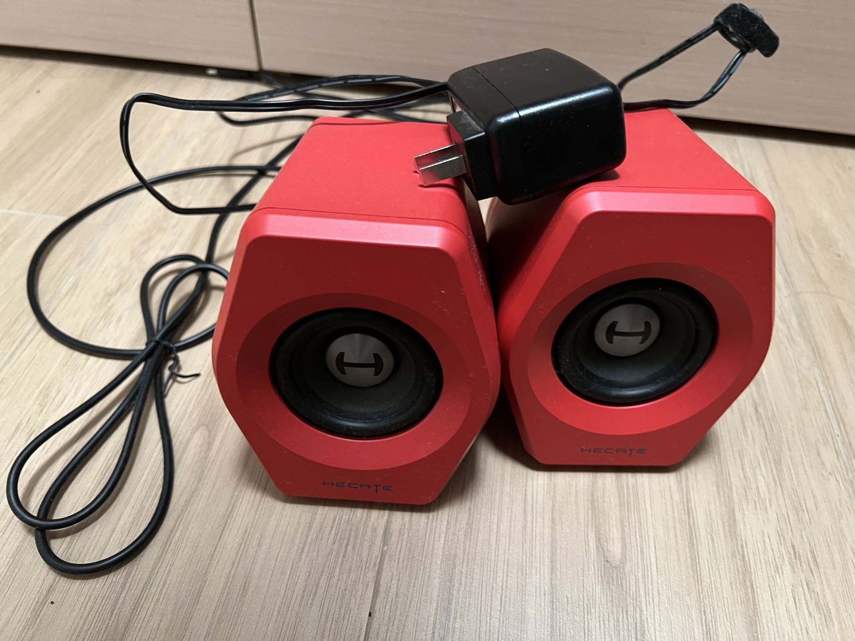 漫步者hecate g2000