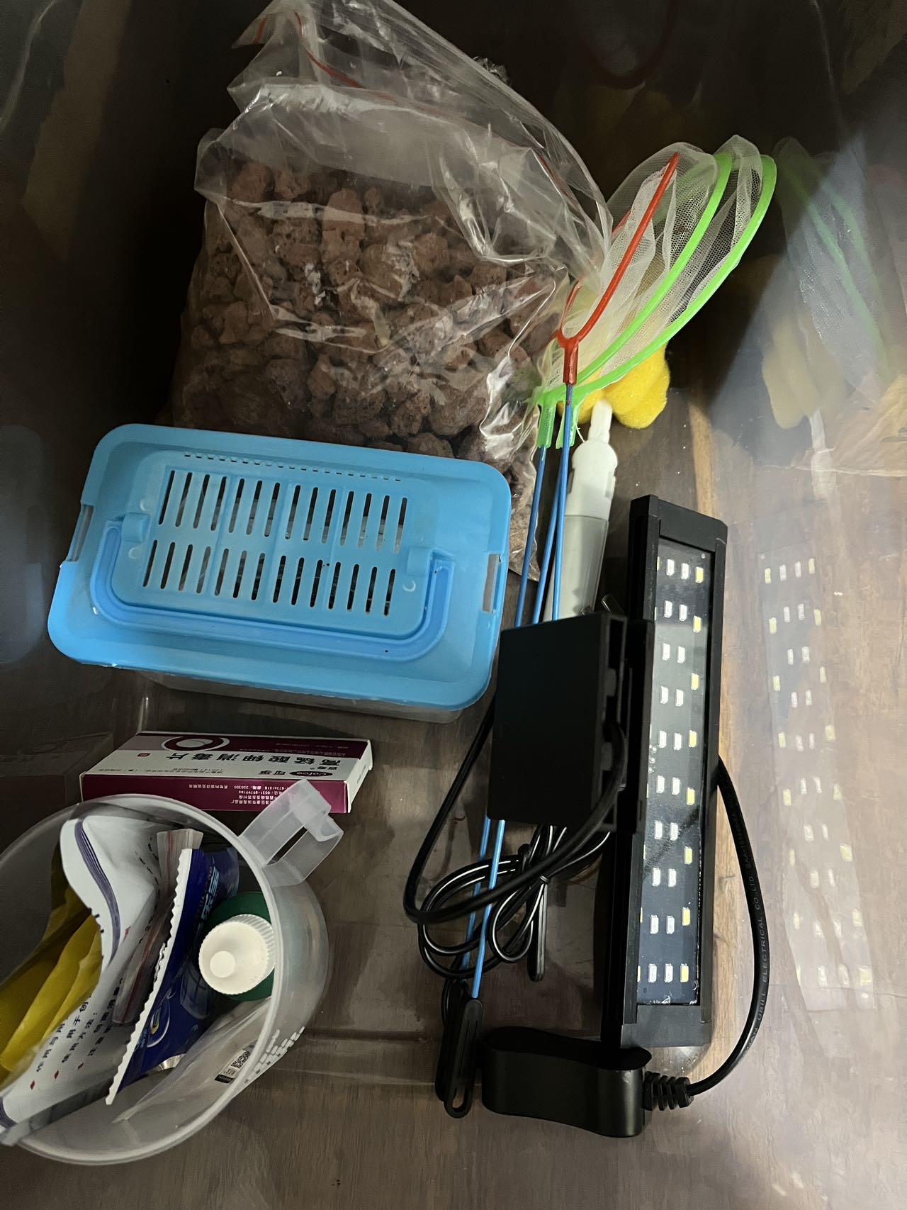 超白鱼缸+过滤棉+照灯+一切配套品