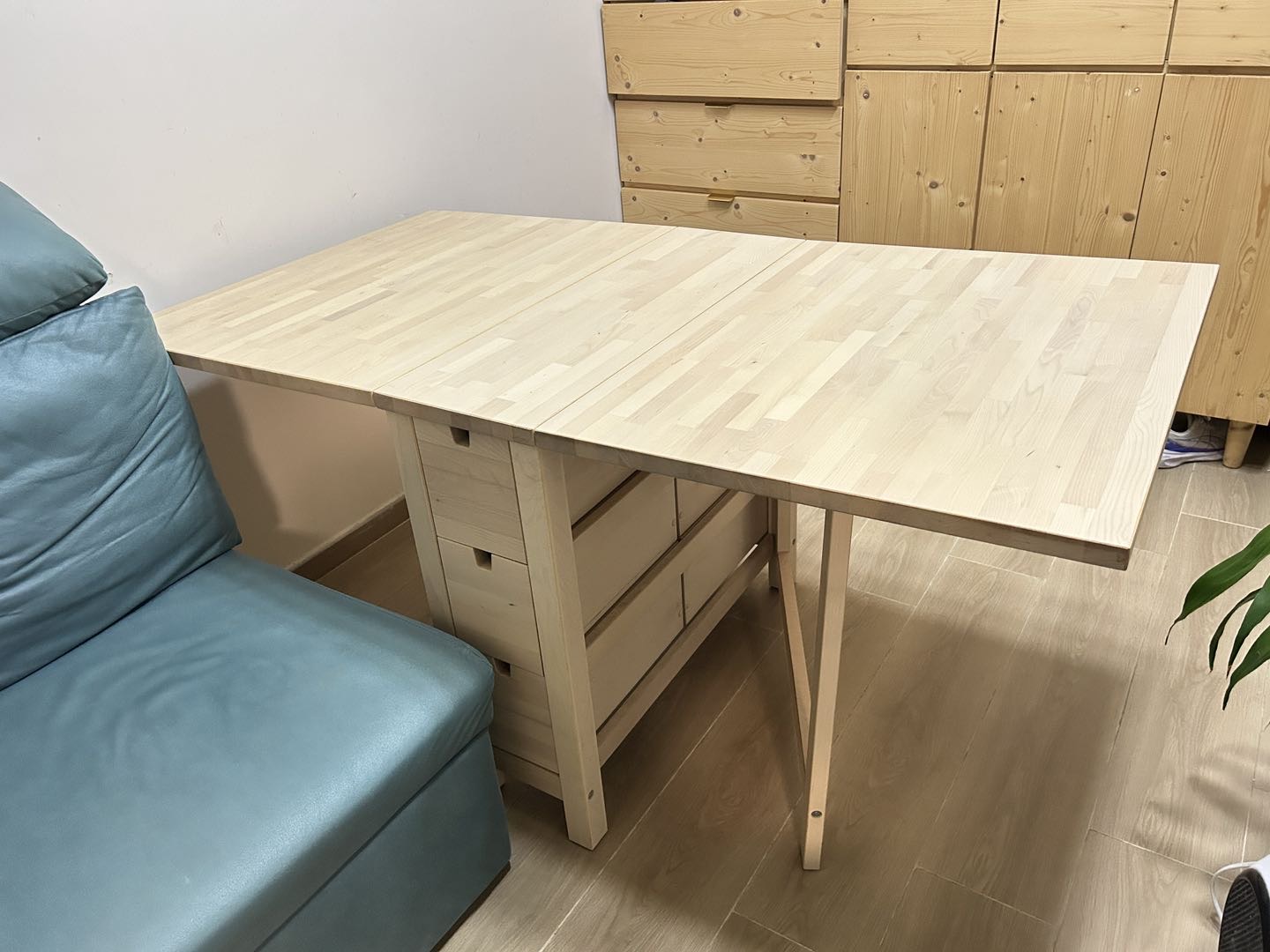 宜家实木蝴蝶桌餐桌