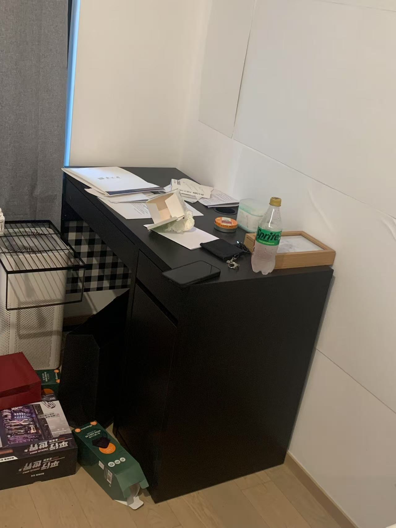 床➕柜子➕桌子