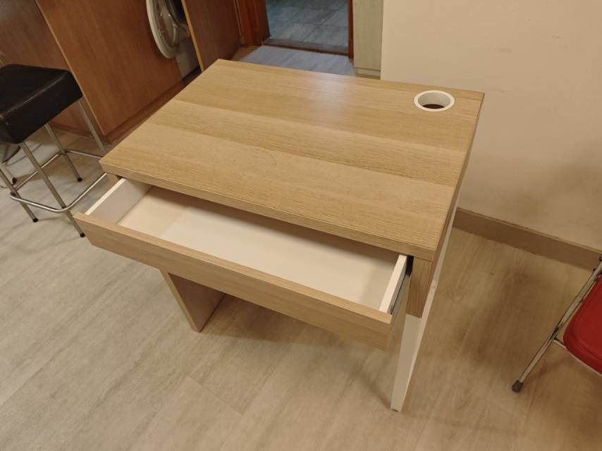宜家IKEA书桌