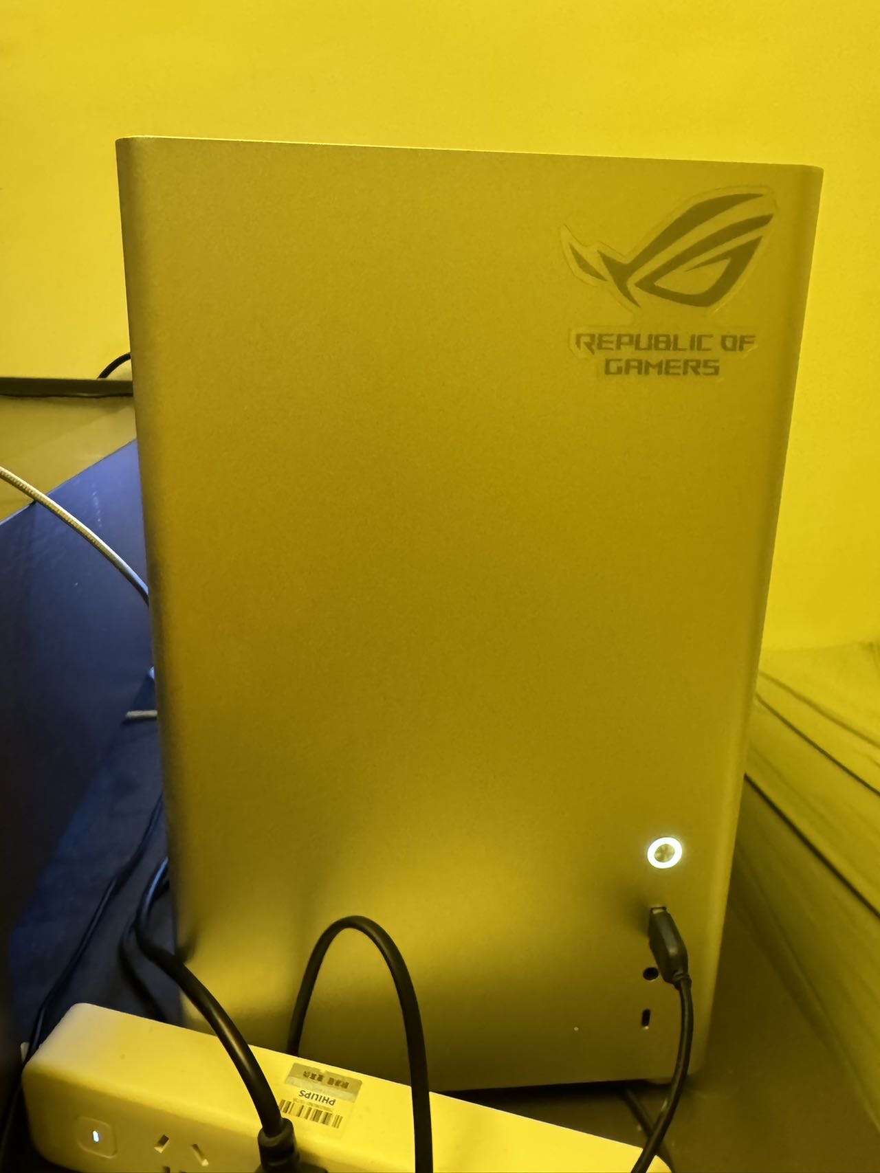 4060ti主机加三星2k显示器